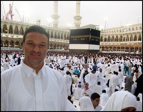 <p>Alpay Özalan</p>
