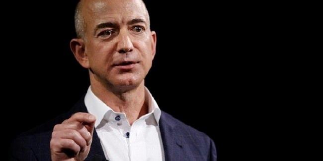 <p>ABD kökenli olan Jeff Bezos'un serveti 45.2 milyar dolardır.</p>
<p> </p>