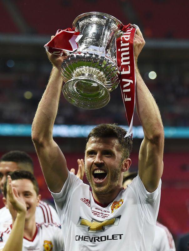 <p>Michael Carrick</p>
