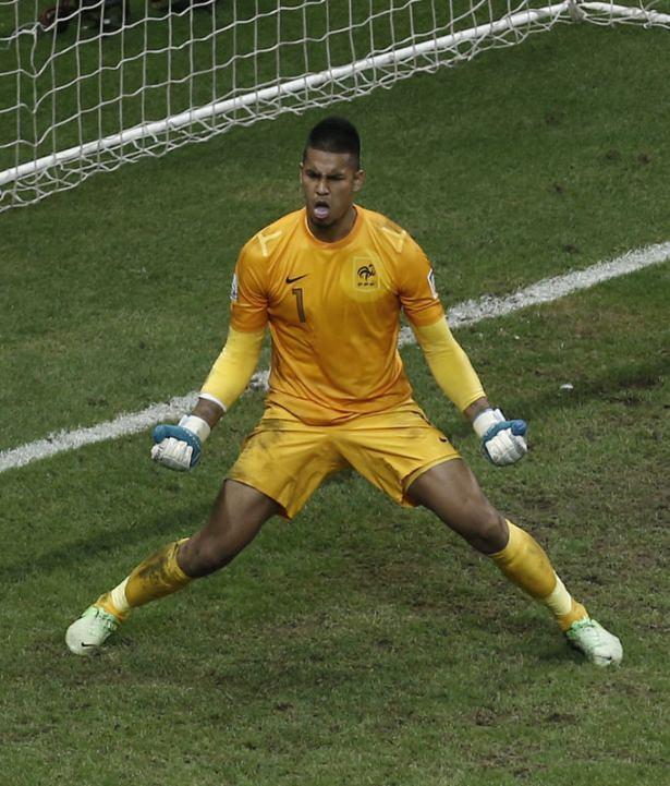 <p>Alphonse Areola (Fransa)</p>
