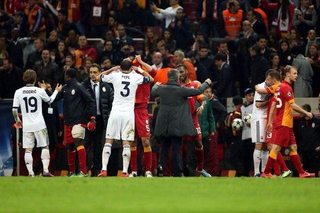 <p>Kariyerimde unutamadığım en önemli maçların başında Şampiyonlar Ligi çeyrek final rövanşında yönettiğim Galatasaray - Real Madrid karşılaşması geliyor."</p>
