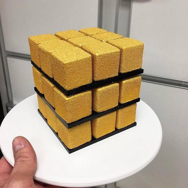 <p><strong>İşte o muhteşem dizaynıyla birbirinden güzel 'Rubik Küp' pastaları...</strong></p>