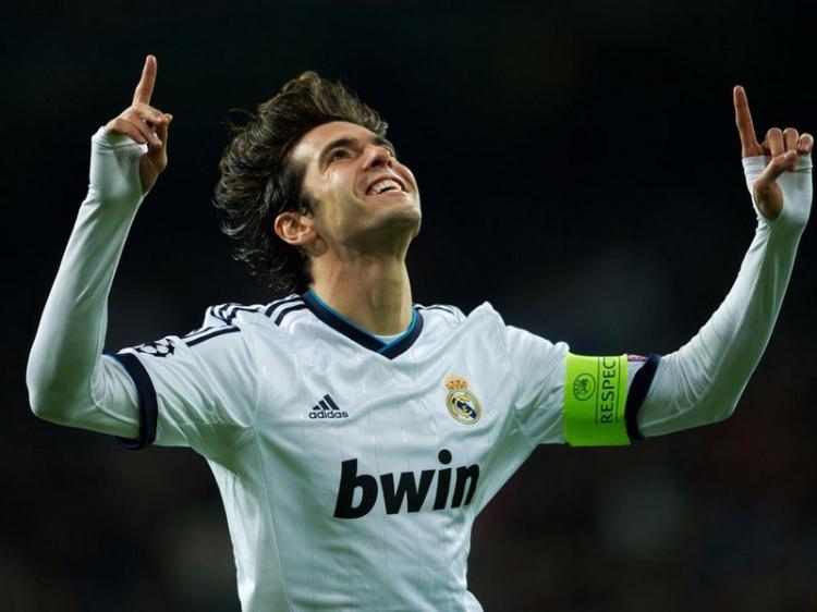 <p><strong>15- Kaka </strong></p>
<p>AC Milan - Real Madrid</p>
<p>2009</p>
<p>65m€</p>
