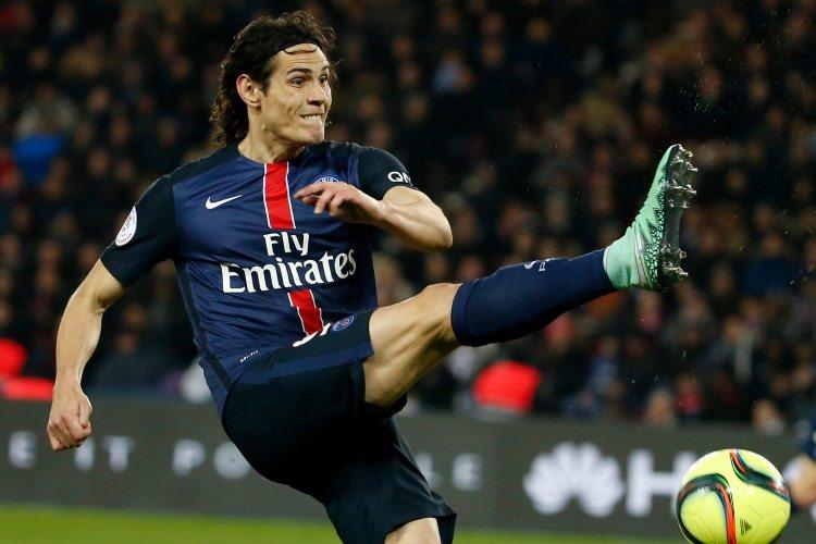 <p><strong>16-Edinson Cavani</strong></p>

<p>Napoli- PSG</p>

<p>2013</p>

<p>64.5m€</p>
