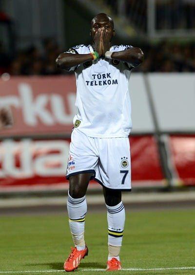 <p><strong>MOUSSA SOW</strong><br />
"Gerekirse futboldan vazgeçerim ama orucumu ihmal etmem; para bu dünyada geçerli. Bir müslüman olarak ahiretim önceliğimdir."</p>