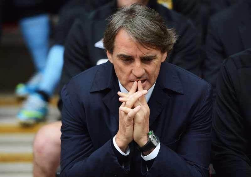 <p><strong>ROBERTO MANCINI</strong><br />
"Cristiano Ronaldo'yu durdurmak için polis çağırmamız gerek."</p>

