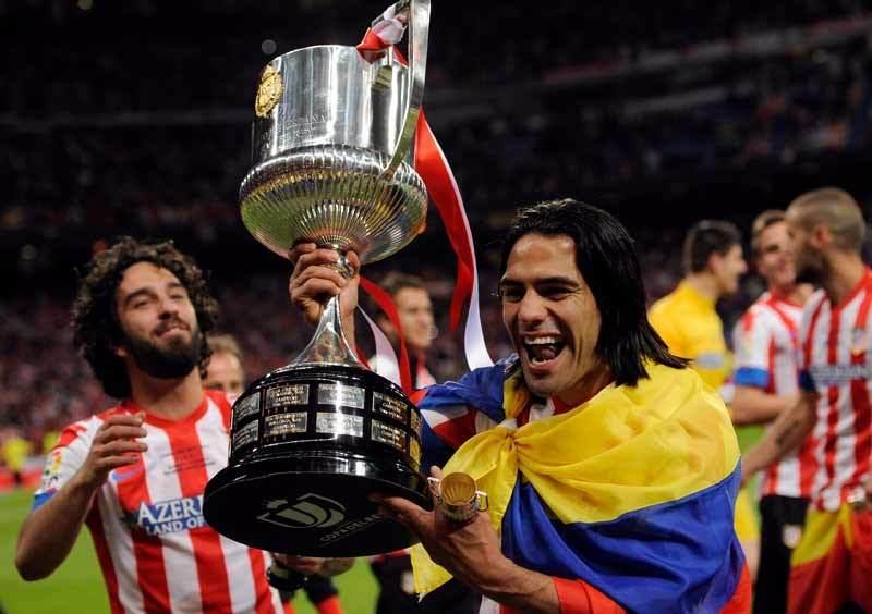 <p><strong>ARDA TURAN</strong><br />
"Falcao, ceza sahasında uçan sinek görse, onu bile yakalayıp kaleye atıyor."</p>
