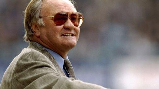<p><strong>RON ATKINSON</strong><br />
“Hayatım boyunca hakemler hakkında yorum yapmadım ve bu alışkanlığımı bugün maçımızı yöneten şerefsiz için bozmayacağım.”</p>