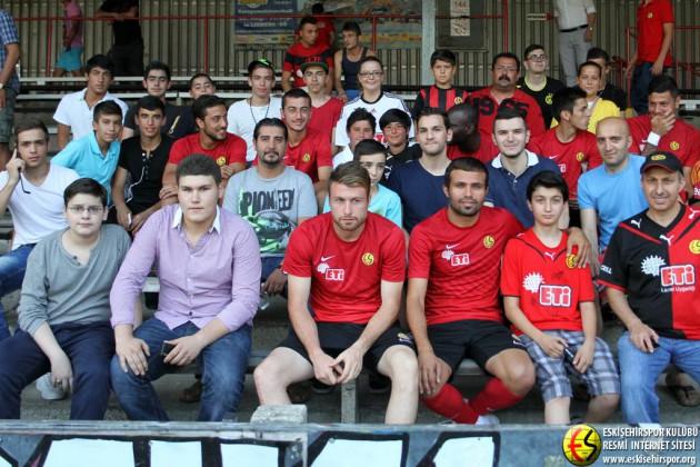 <p>Eskişehirspor Avusturya kampındaki ikinci hazırlık ma&ccedil;ında, SK Wiener Sportklub ile 1-1 berabere kaldı.</p>