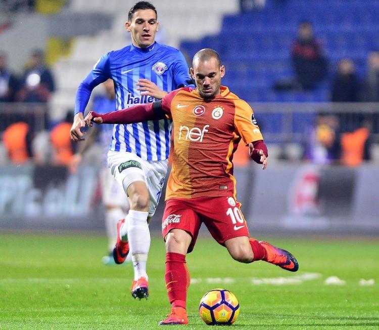 <p>Wesley Sneijder - 4,5 milyon euro</p>
