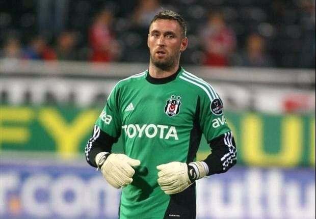 <p>Allan McGregor</p>

<p>Beşiktaş'ta Fikret Orman döneminin kar sağladığı ilk transfer. McGregor, 2012 Temmuz ayında Glasgow Rangers'tan bedelsiz olarak Beşiktaş'a transfer oldu.</p>
