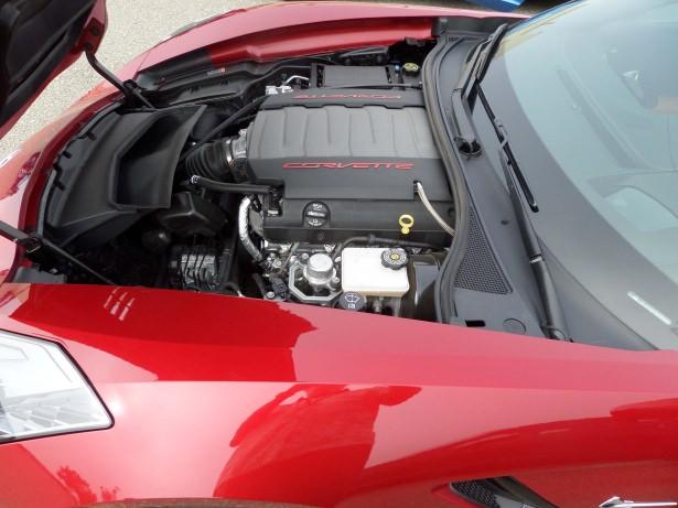 <p>6.2 lt OHV V8</p>
