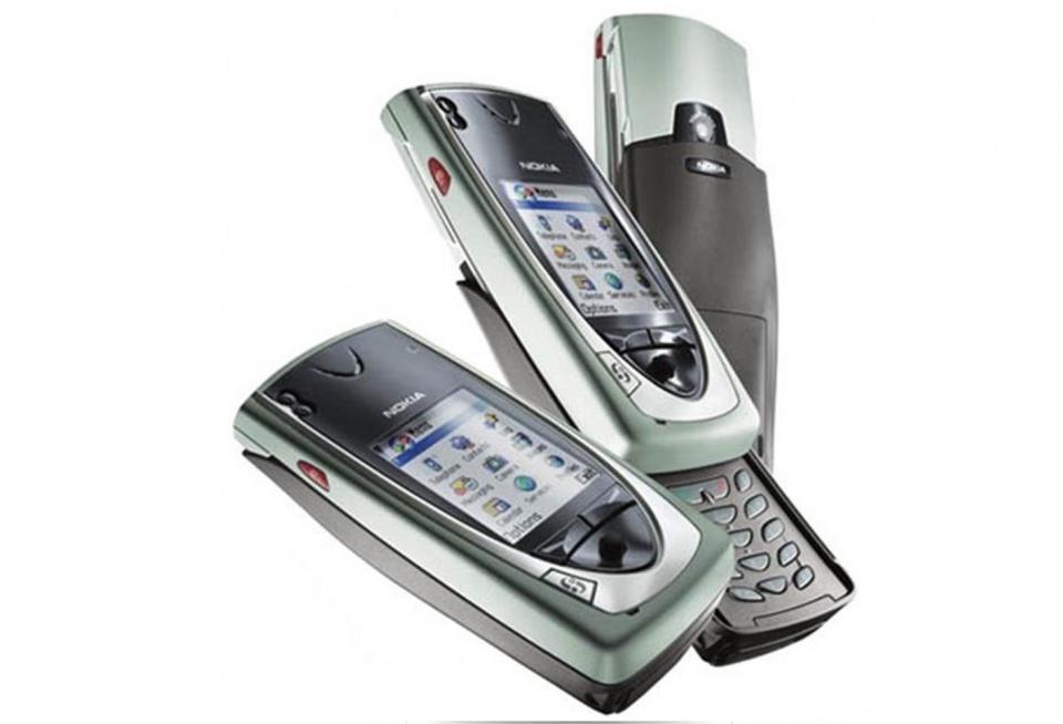 <p><strong>Nokia 7650 - 2002</strong><br />
<br />
Dahili kamerası olan ilk Nokia. Minority Report filminde arzı endam etti.</p>

<p> </p>

<p> </p>
