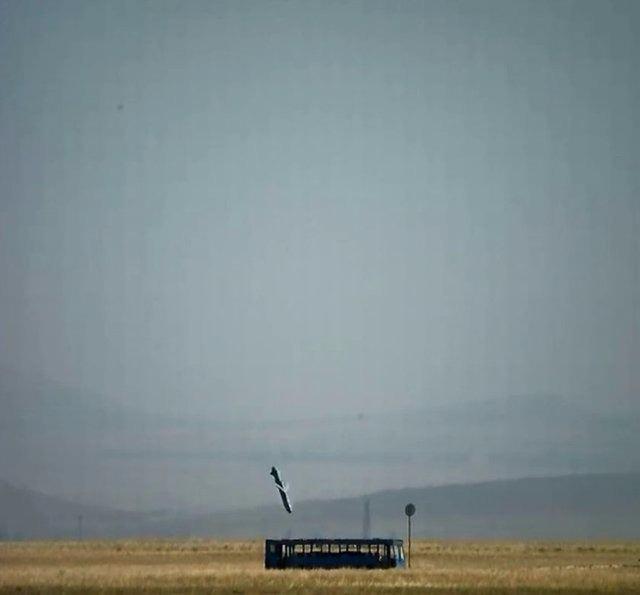 <p><strong>SOM FÜZESİNİN ÖZELLİKLERİ </strong><br />
Yüksek hassasiyetle hedefe yaklaşma 300 Km menzil (Menzili geliştiriliyor)</p>

<p> </p>
