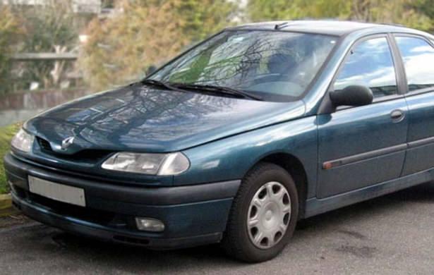 <p>Otomobil markası : Renault Laguna 2.0 RXE 1998<br />
<br />
2. El fiyatı :14.750 TL</p>