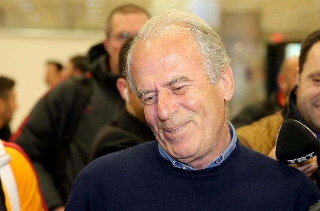 <p>Galatasaray'da Mustafa Denizli’nin istifa etmesiyle yeni hoca arayışı başladı. </p>
<p> </p>