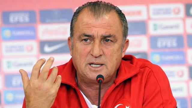 <p>PRİMLERİN ÖDEME ŞEKLİ?<br />
<br />
Yine sözleşmenin 4'e 12. fıkrasında primlerin ödeme şekliyle ilgili olarak da "Türkiye Futbol Direktörü, federasyon A Milli Takıma verilmek üzere yönetim kurulunun onayı sonrasında belirleyeceği performans primlerini bizzat ilgili teknik ekibe ve futbolculara dağıtır" açılımı yapılmış. (Sporx)</p>
