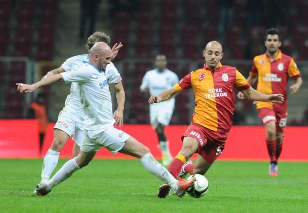 *Terim 1461'in tüm oyuncularını transfer listesine ekler şimdi  