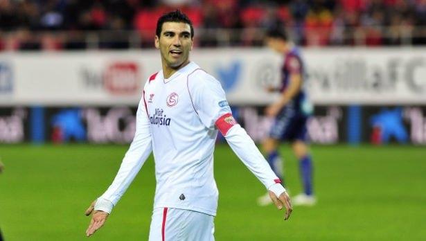 <p>Sevilla’yla 1 yıl daha kontratı bulunan 32 yaşındaki hücum oyuncusu için önümüzdeki günlerde harekete geçilecek.</p>