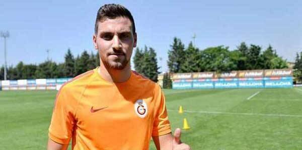 <p><strong>Sinan Gümüş</strong><br />
Garanti para: 500 bin euro<br />
Maç başı aldığı para: 5 bin euro<br />
</p>