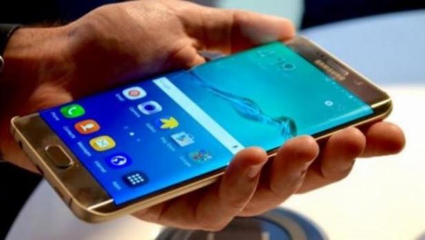 <p>Galaxy S7 ve Galaxy S7 edge ile karşımıza çıkacak olan Samsung, iki farklı işlemci seçeneği sunacak.</p>

<p> </p>
