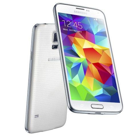 Galaxy S5, IP67 toza ve suya dayanıklılık standardına sahip. Bunun yanı sıra cihaz, güvenli ve biyometrik ekran kilitleme özelliği sunan Parmak İzi Tarayıcı özelliği ile tüketicilerin güvenle kullanabilecekleri bir mobil ödeme deneyimi sunuyor. 