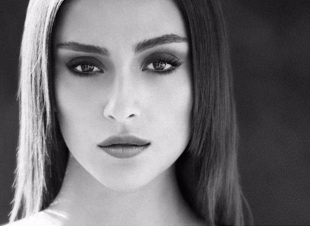 <p>ÖZGE ULUSOY</p>
<p>"Yaziklar olsun lanet olsun!!!"</p>