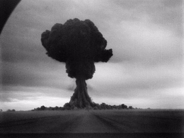 <p>Rusya'nın ilk nükleer denemesi 1949 yılında "RDS-1" kod adlı nükleer bomba </p>

