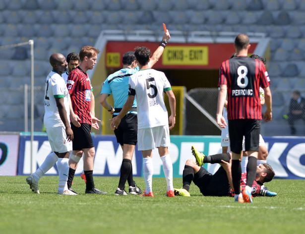 <p>Süper Toto Süper Lig'in 30. hafta maçında Gençlerbirliği ile Akhisar Belediyespor 0-0 berabere kaldı.</p>