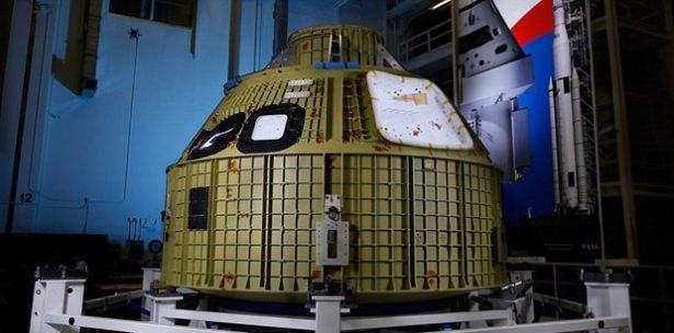 <p>2018'de sistemlerin kusursuz çalışıp çalışmadığını denenmesi için Ay'a bir sefer düzenleyecek olan Orion kapsülü, ilk etapta Florida'daki NASA üssünde yapısal bir dizi testten geçecek.</p>
