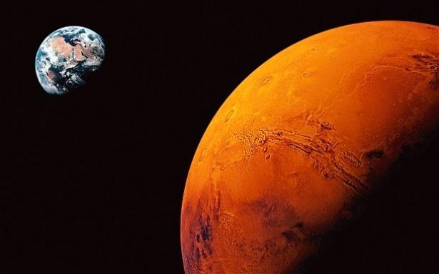 <p>Mars’a nasıl gidileceğini biliyoruz. Mars’a nasıl inileceğini de biliyoruz. Asıl soru şu: Mars’tan nasıl geri döneceğiz?</p>
