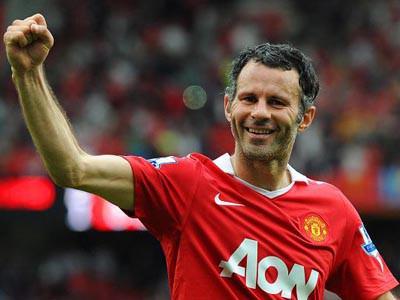 Ryan Giggs -  Manchester United : (1990-2012)