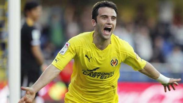 Giuseppe Rossi - Villarreal ---  İtalya Ligi takımlarından Fiorentina, İspanya 2. Lig takımlarından Villarreal'de forma giyen ancak bir yıldan uzun süredir sakatlığı nedeniyle sahalardan uzak kalan Giuseppe Rossi'yi transfer etti.  (Sporx)