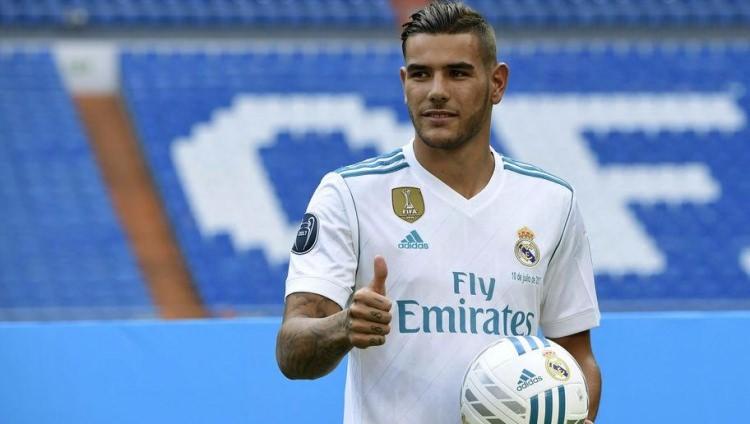 <p><strong>THEO HERNANDEZ</strong></p>

<p><strong>Yaş:</strong> 20</p>

<p><strong>Kulübü:</strong> Real Madrid</p>

<p><strong>Pozisyon:</strong> Sol Bek</p>

<p><strong>Değeri:</strong> 20 milyon euro</p>
