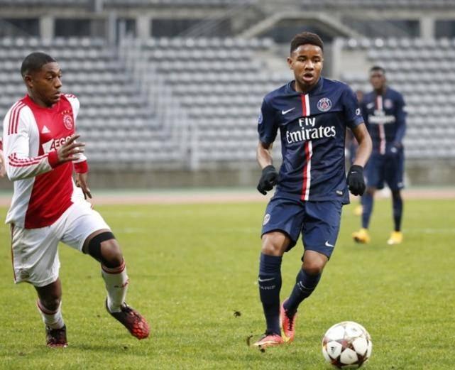 <p>Christopher Nkunku (Paris SG)</p>
