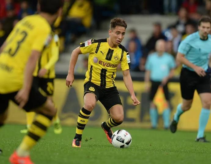 <p>Emre Mor (Borussia Dortmund)</p>