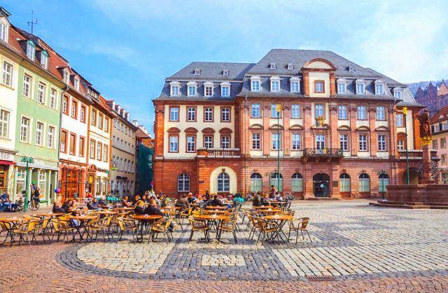 <p>8- Heidelberg, Almanya</p>
