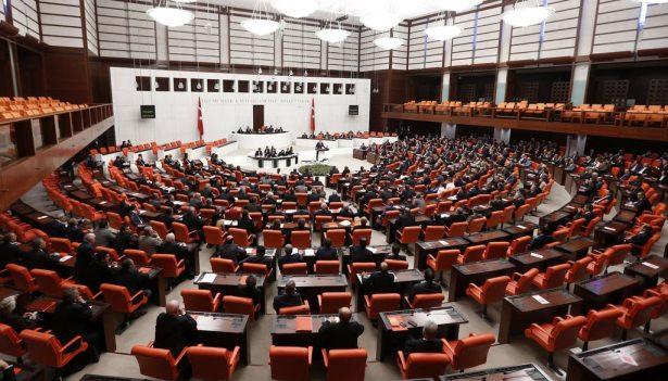 <p><strong>PARLAMENTO'NUN İŞLEVİ ARTIYOR</strong></p>
<p>Parlamentonun yasama, yürütmeyi denetleme, hesap sorma işlevi güçlenecek.</p>