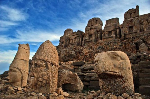 <p>Nemrut dağı - Adıyaman</p>
