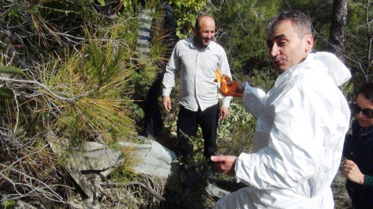 <p>Hatay'ın merkez Antakya ilçesi Yaylacık Mahallesi kırsalına düşen Suriye'ye ait savaş uçağının karakutusuna ulaşıldı.</p>
<p><em><strong><a href="http://video.haber7.com/video-galeri/86026-gunlerdir-araniyordu-bulundu">VİDEO İÇİN TIKLAYIN</a></strong></em></p>
<p> </p>