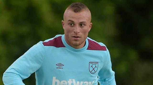 <p><span style="color:#FFD700"><strong>GÖKHAN TÖRE (WEST HAM UNITED)</strong></span></p>
<p>Premier Lig: 5 maç, 0 gol, 1 asist<br />
Toplam: 8 maç, 0 gol, 1 asist</p>
<p>*Sakatlığı nedeniyle sezon başında ameliyat oldu ve sezonu kapattı.</p>