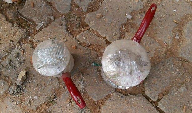 <p>Ele geçirilen el yapımı patlayıcıların çivi ve metal parçaları ile güçlendirildiği</p>

