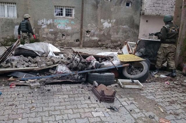 <p>Operasyonda, toplam etkisiz hale getirilen terörist sayısı 153'tür. 8 adet el yapımı patlayıcı imha edildi. </p>