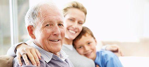 <p>Alzheimer hastası olan biri evinizde kalıyorsa eğer,<strong> çocuğunuzu rutin değişikliklere hazırlayın.</strong></p>
