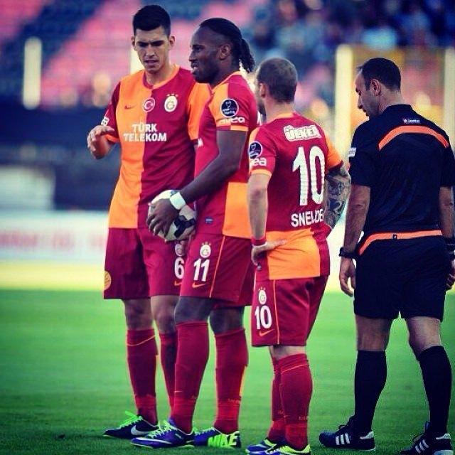 <p>Ceyhun Gülselam - (Karabükspor)</p>

