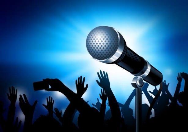 <p>Karaoke kelimesi kara orkestra'nın kısaltılmasıdır. Kara ise Japonca'da boş demektir.</p>
