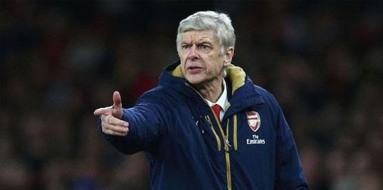 <p>FIFA yöneticisinin bu yenilik arayışlarına ilk tepki Arsenal Teknik Direktörü Arsene Wenger'den geldi. Ofsaytı zekice ve oyun için önemli bulduğunu dile getiren Fransız çalıştırıcı, "Getirilen bazı öneriler çok tartışmalı. Ofsayt kuralının kalkacak olmasını çekici bir şey olarak görmüyorum. Bence ofsayt bir takımı sahada bir arada tutuyor" itirazını yaptı.</p>

