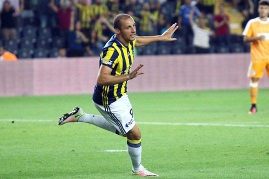 <p>Aatif Chahechouhe, Fenerbahçe'den Konyaspor'a</p>
