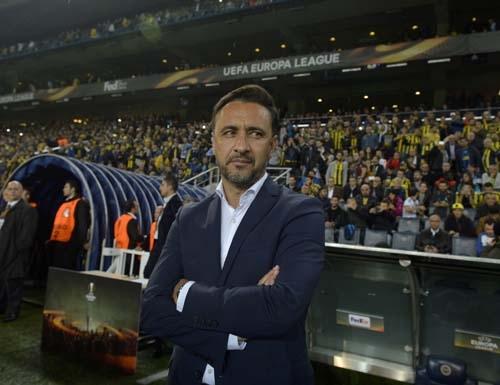 <p>- Cehennemin dibine gitsin bizi futboldan soğuttu</p>
