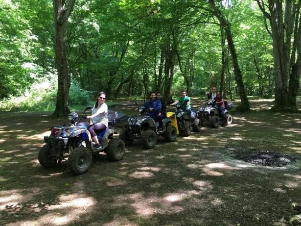 <p>Bölgede fotoğrafçılık, kuş gözlemciliği, doğa yürüyüşleri, at binme, offroad, bisiklet turu, avcılık ve kampçılık gibi birçok aktivite yapma imkanı bulabiliyorsunuz.</p>
